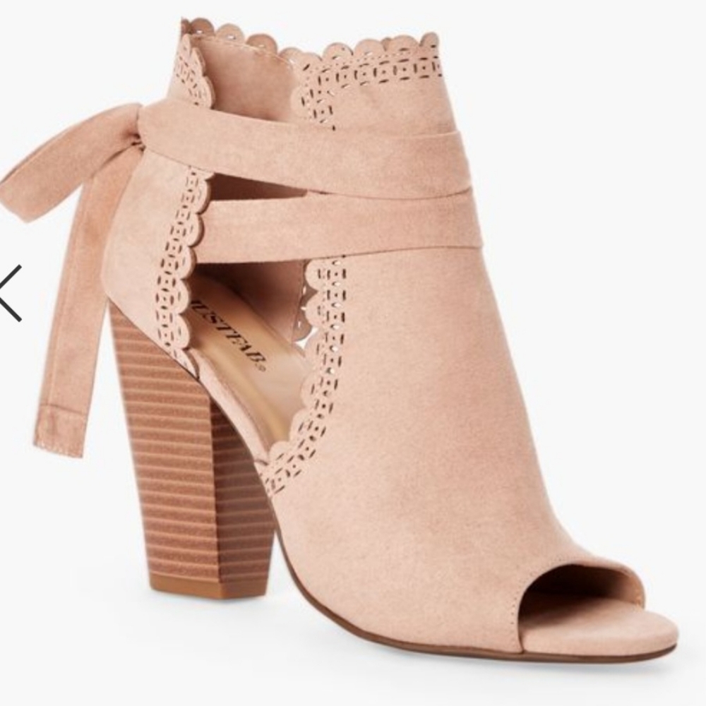 Never Worn JustFab Just For Fun Dress Sandals